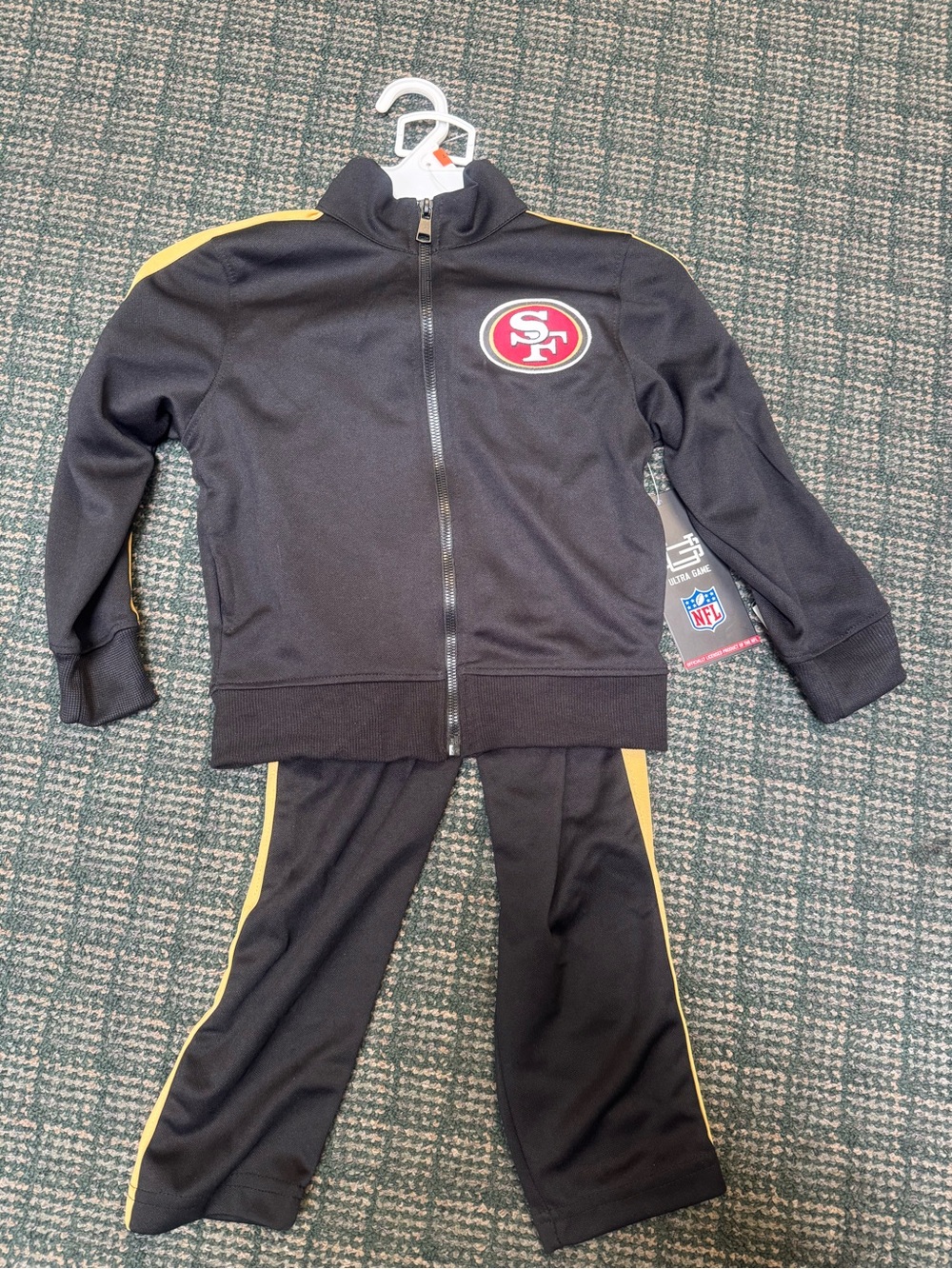 NFL 49ers Black Youth Sweatsuit with Gold Accent